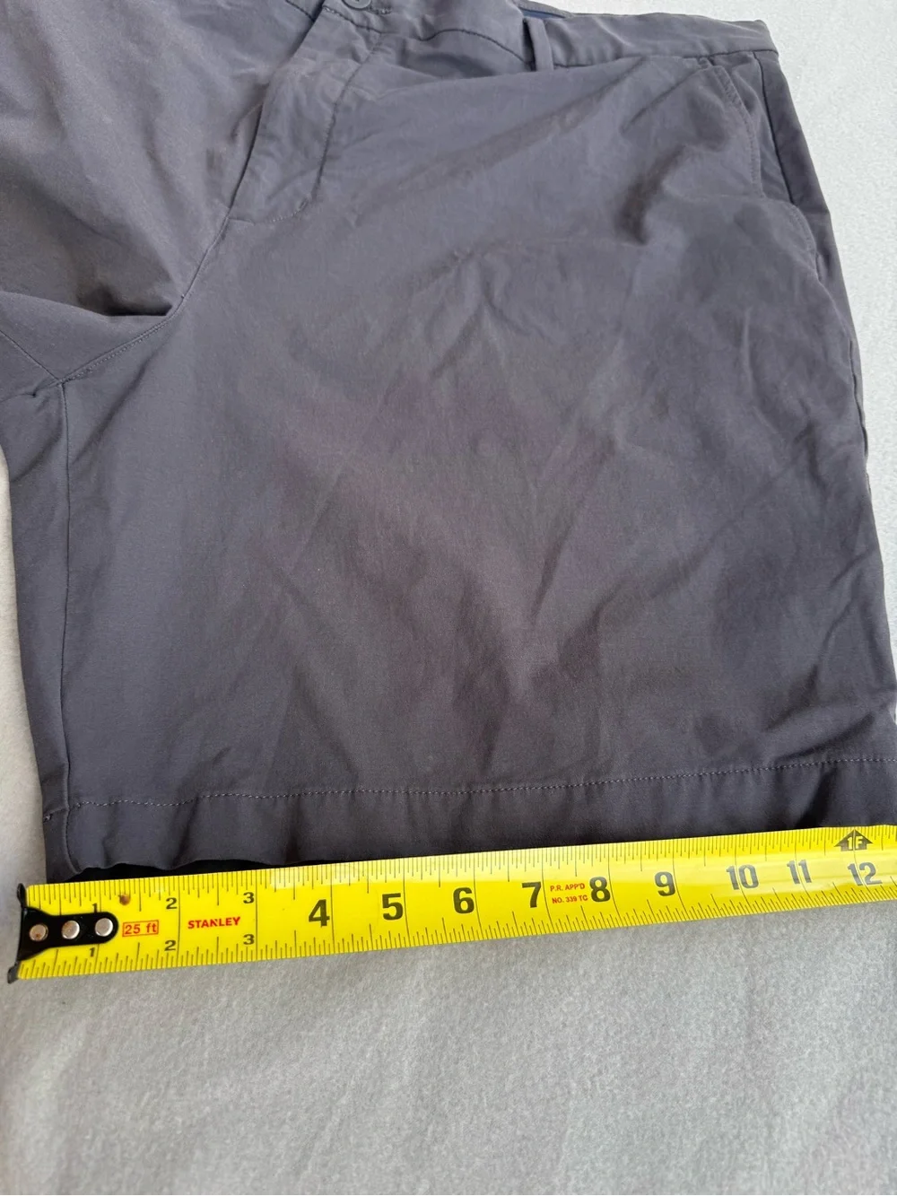 Vineyard Vines Performance Shorts Mens 42 Dark Grey 8” Inseam Slash Pockets Golf